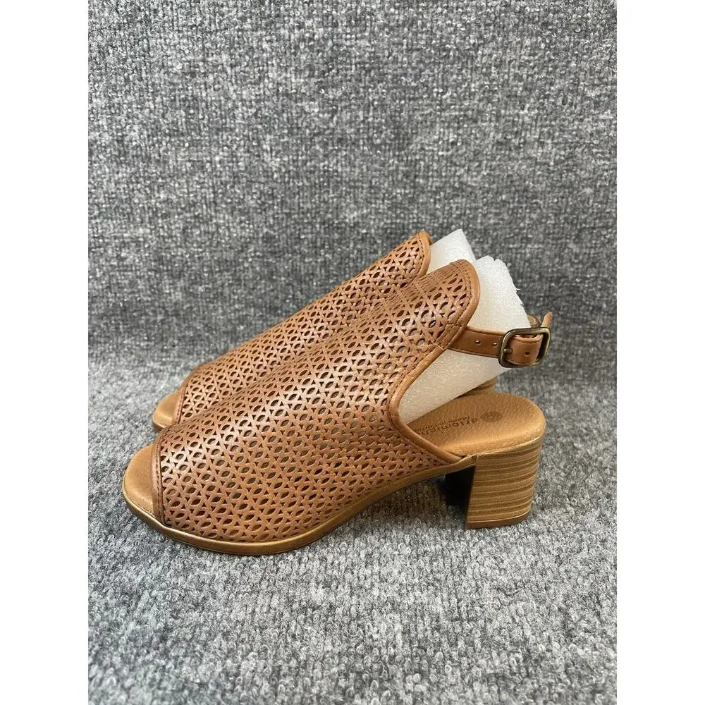 Eric Michael Sandals‎ Women's Size 7.5 Brown 2